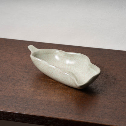 清代 哥窯豆莢形洗