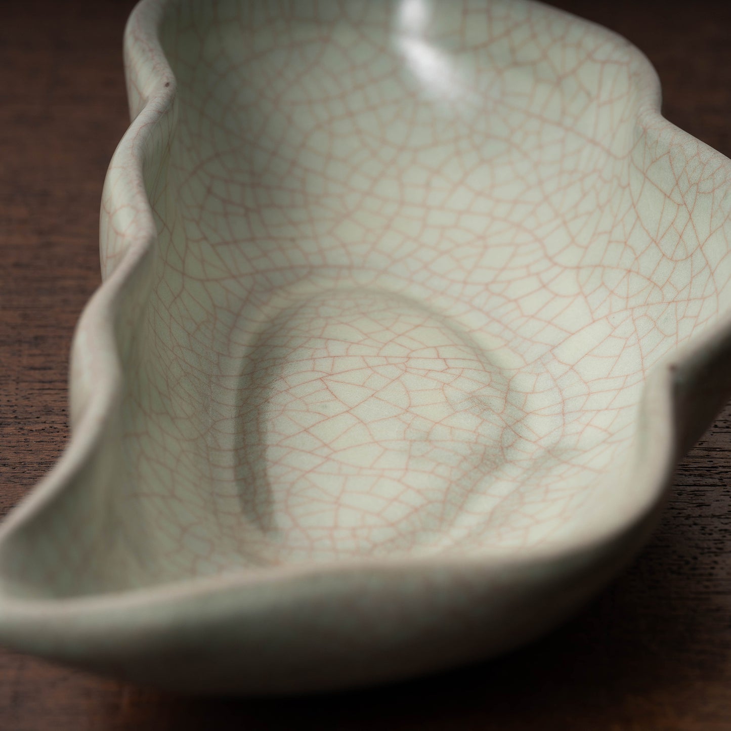 清代 哥窯豆莢形洗