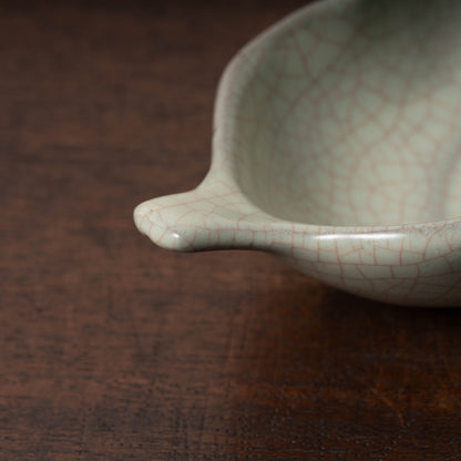 清代 哥窯豆莢形洗