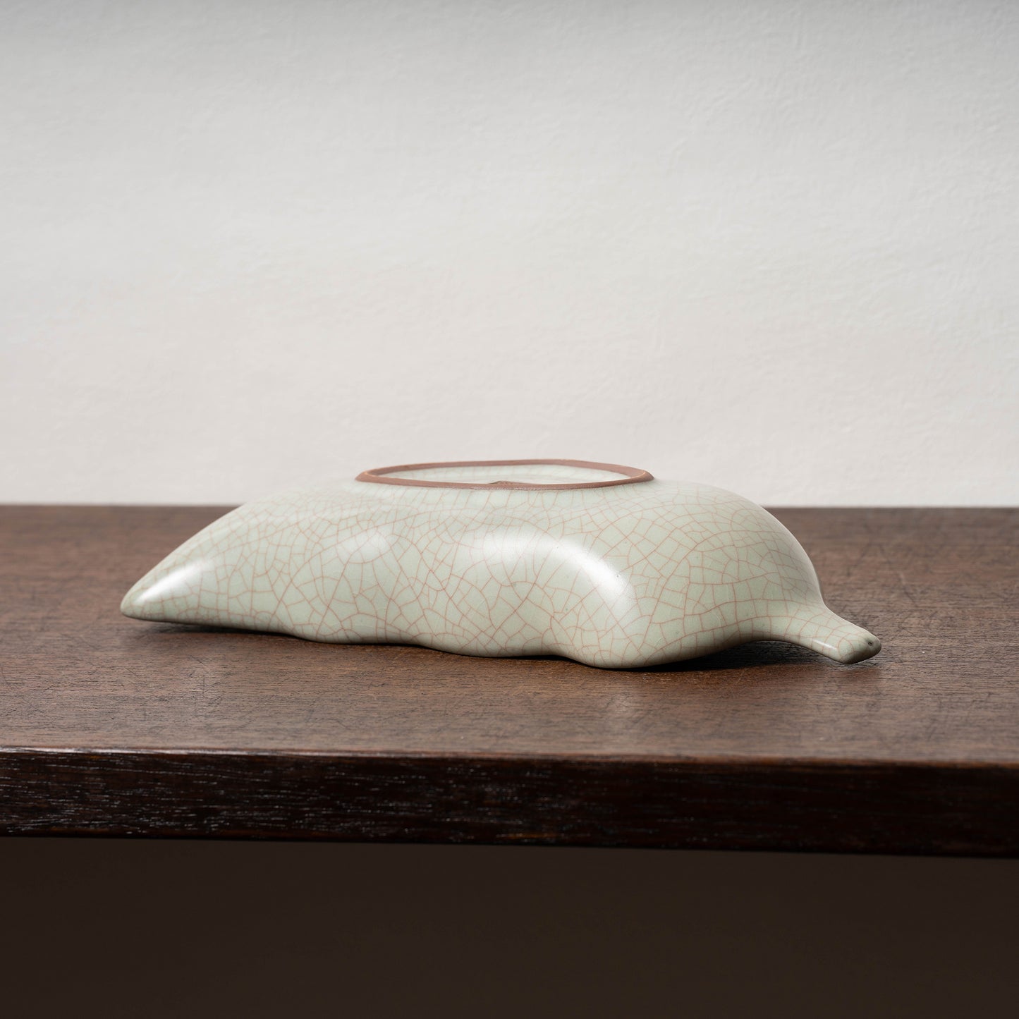 清代 哥窯豆莢形洗