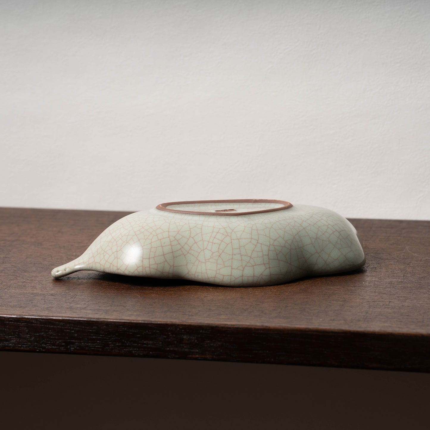 清代 哥窯豆莢形洗