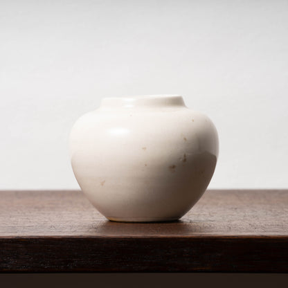 唐代 邢州窯 白磁壺「大盈」銘