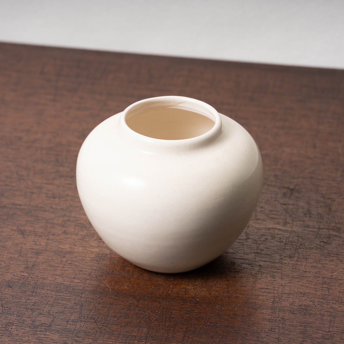 唐代 邢州窯 白磁壺「大盈」銘