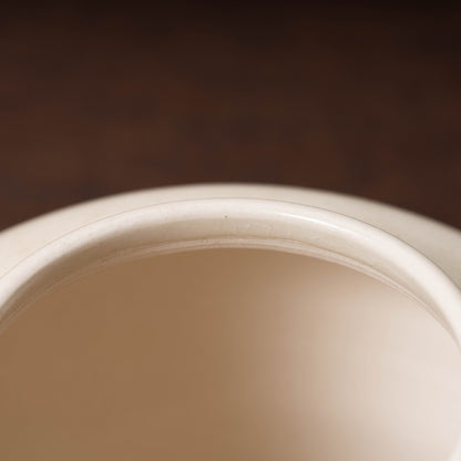 唐代 邢州窯 白磁壺「大盈」銘