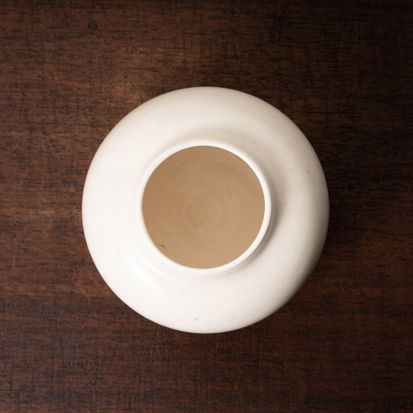 唐代 邢州窯 白磁壺「大盈」銘