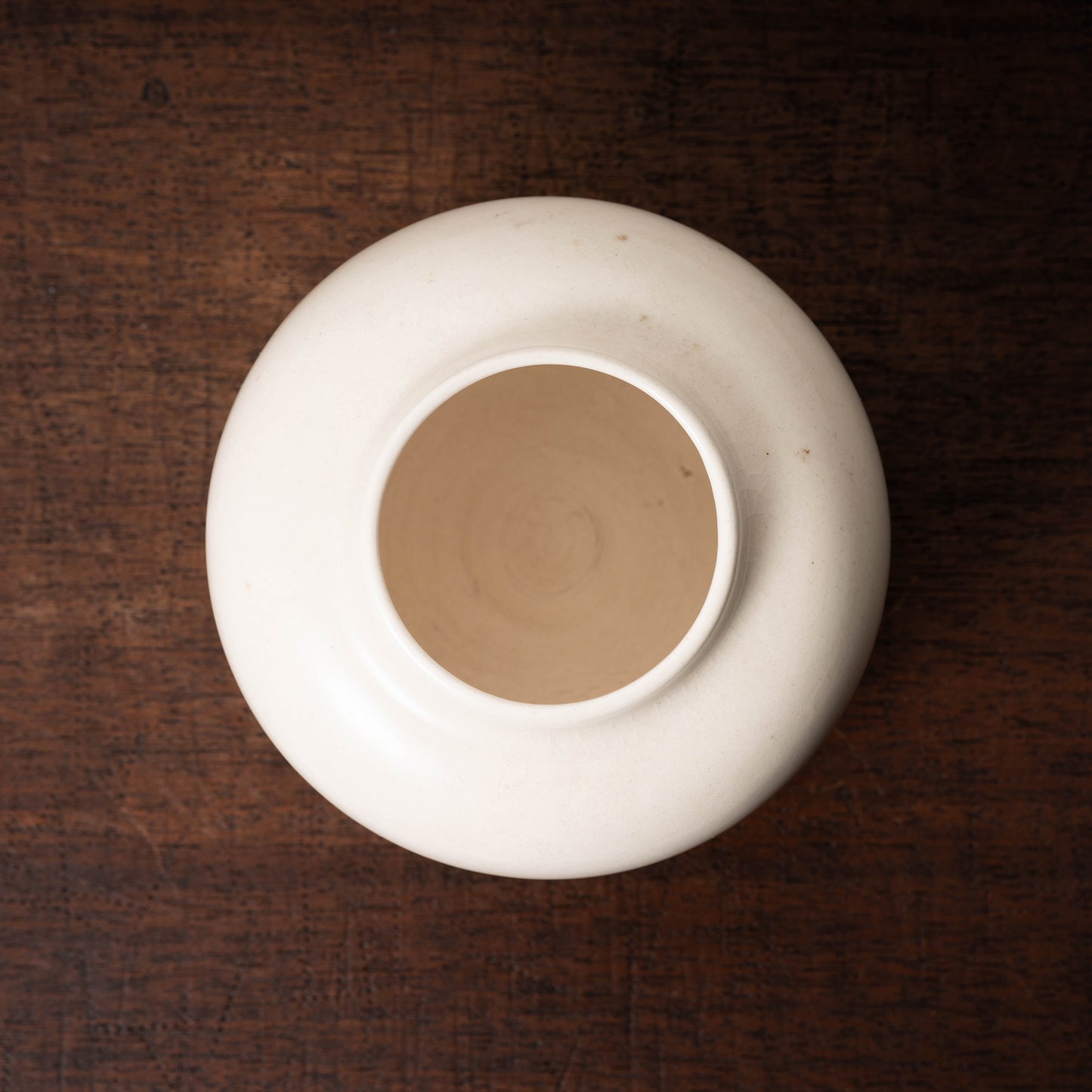 唐代 邢州窯 白磁壺「大盈」銘