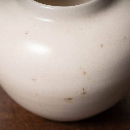 唐代 邢州窯 白磁壺「大盈」銘