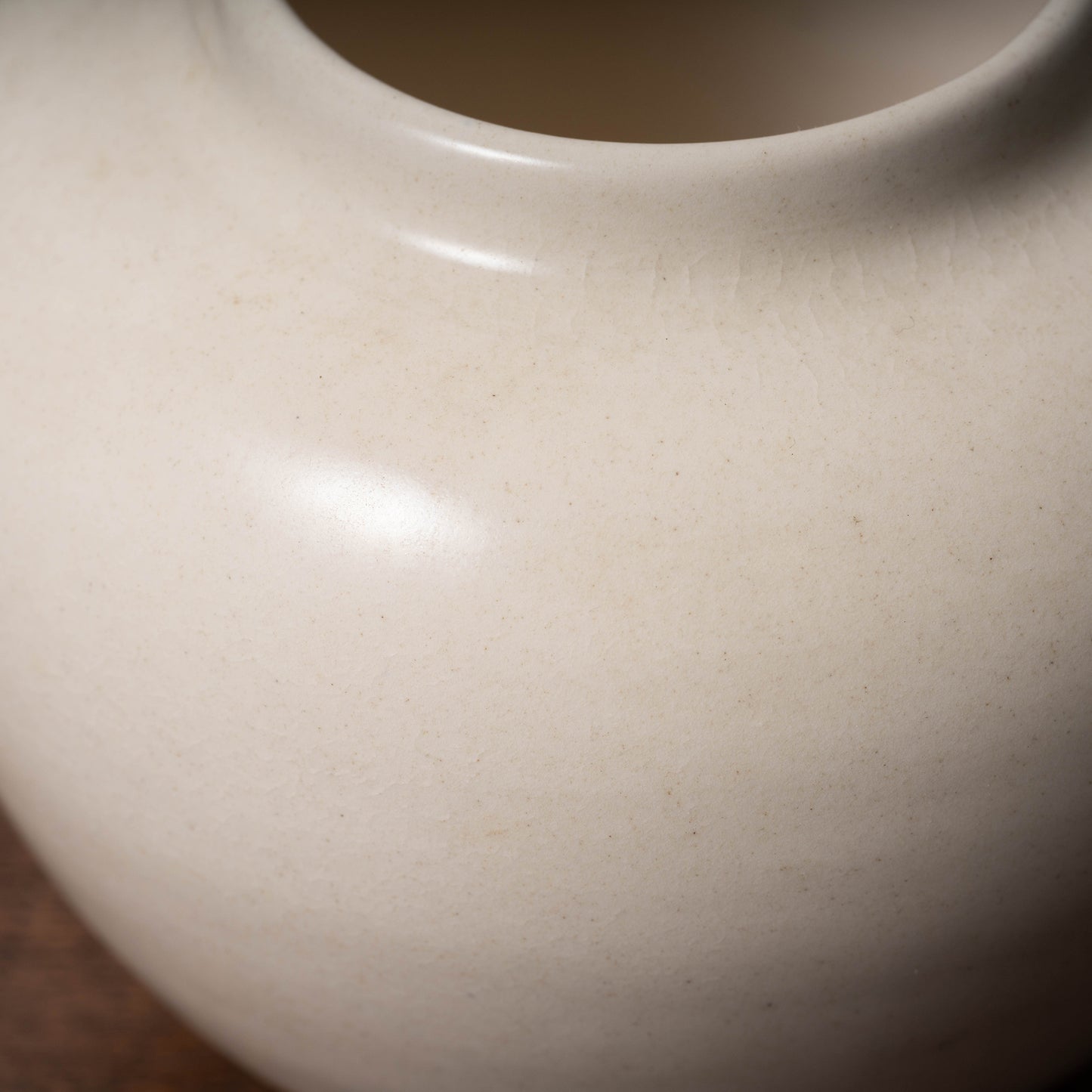 唐代 邢州窯 白磁壺「大盈」銘