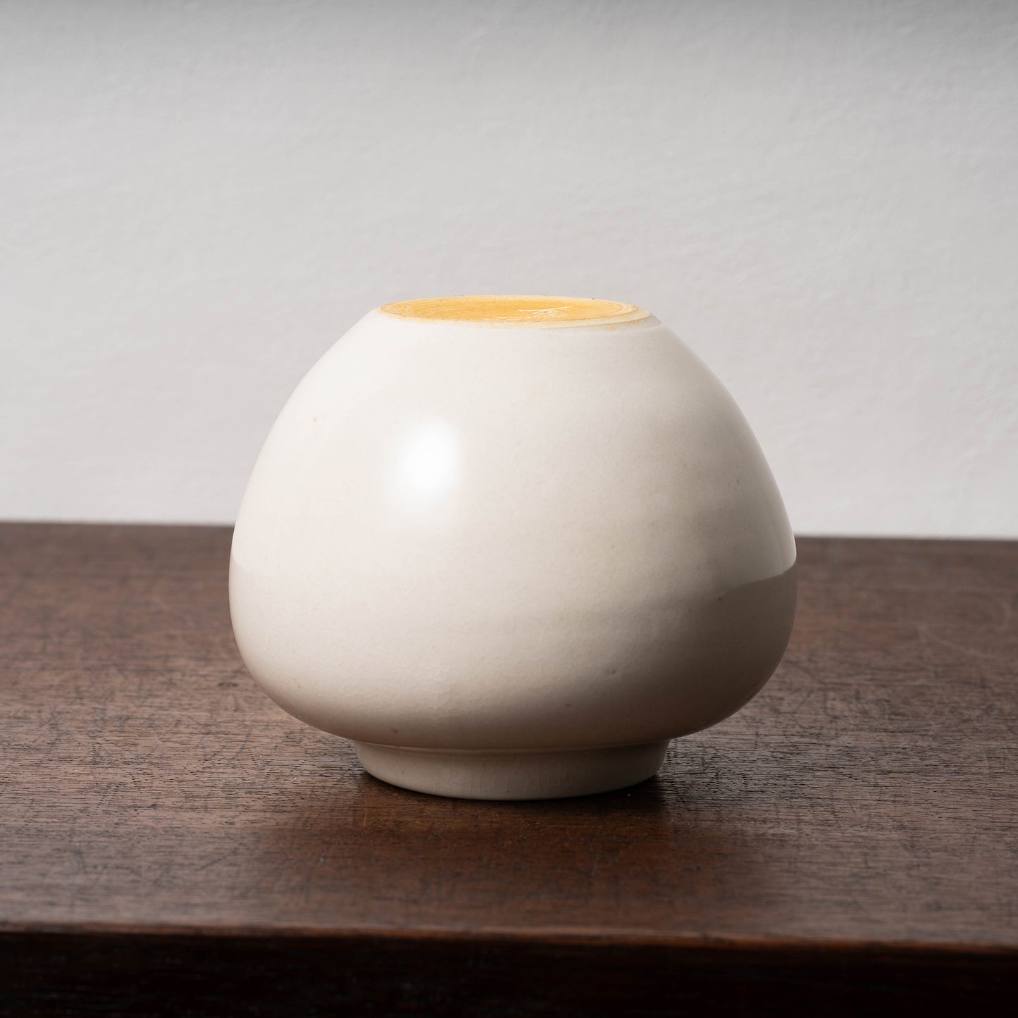 唐代 邢州窯 白磁壺「大盈」銘