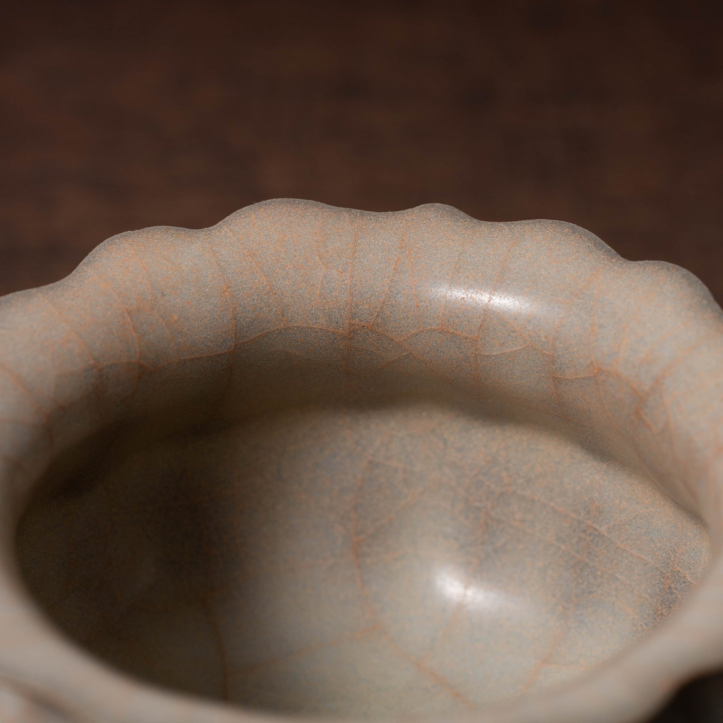 南宋官窯 青磁花形三足香炉