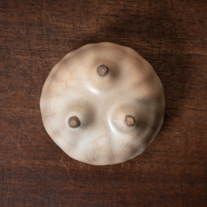 南宋官窯 青磁花形三足香炉