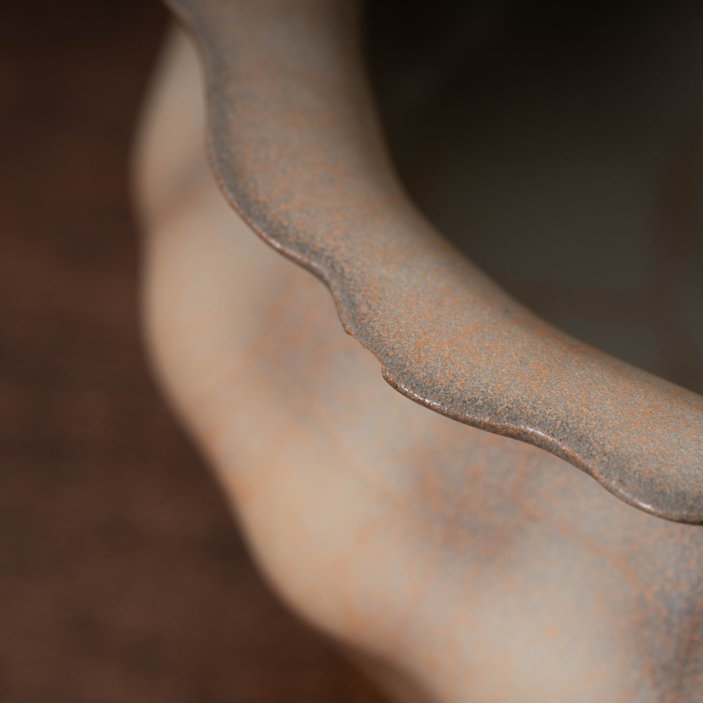 南宋官窯 青磁花形三足香炉