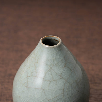 南宋官窯 青磁桃形三足瓶