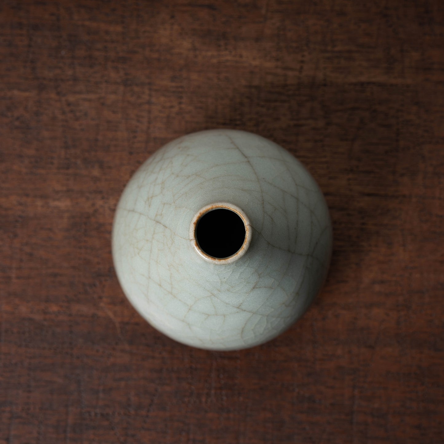 南宋官窯 青磁桃形三足瓶