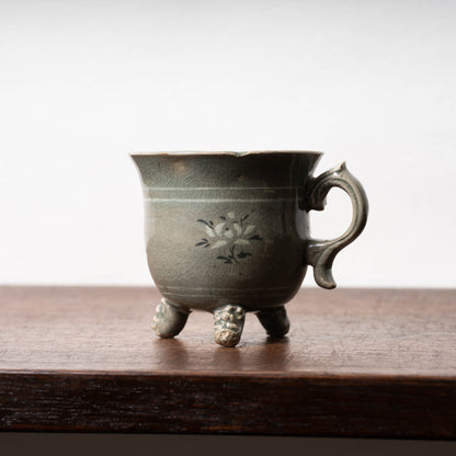 高麗 青磁象嵌蓮花文単耳碗