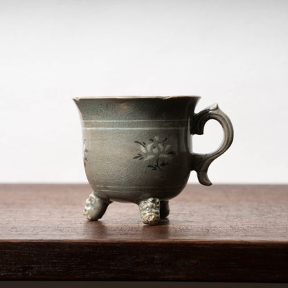 高麗 青磁象嵌蓮花文単耳碗