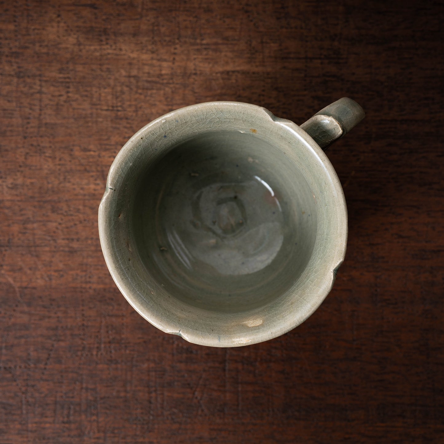 高麗 青磁象嵌蓮花文単耳碗