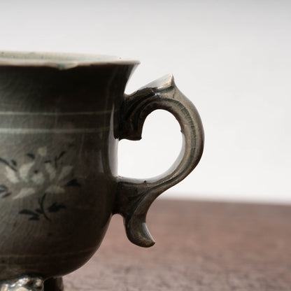 高麗 青磁象嵌蓮花文単耳碗