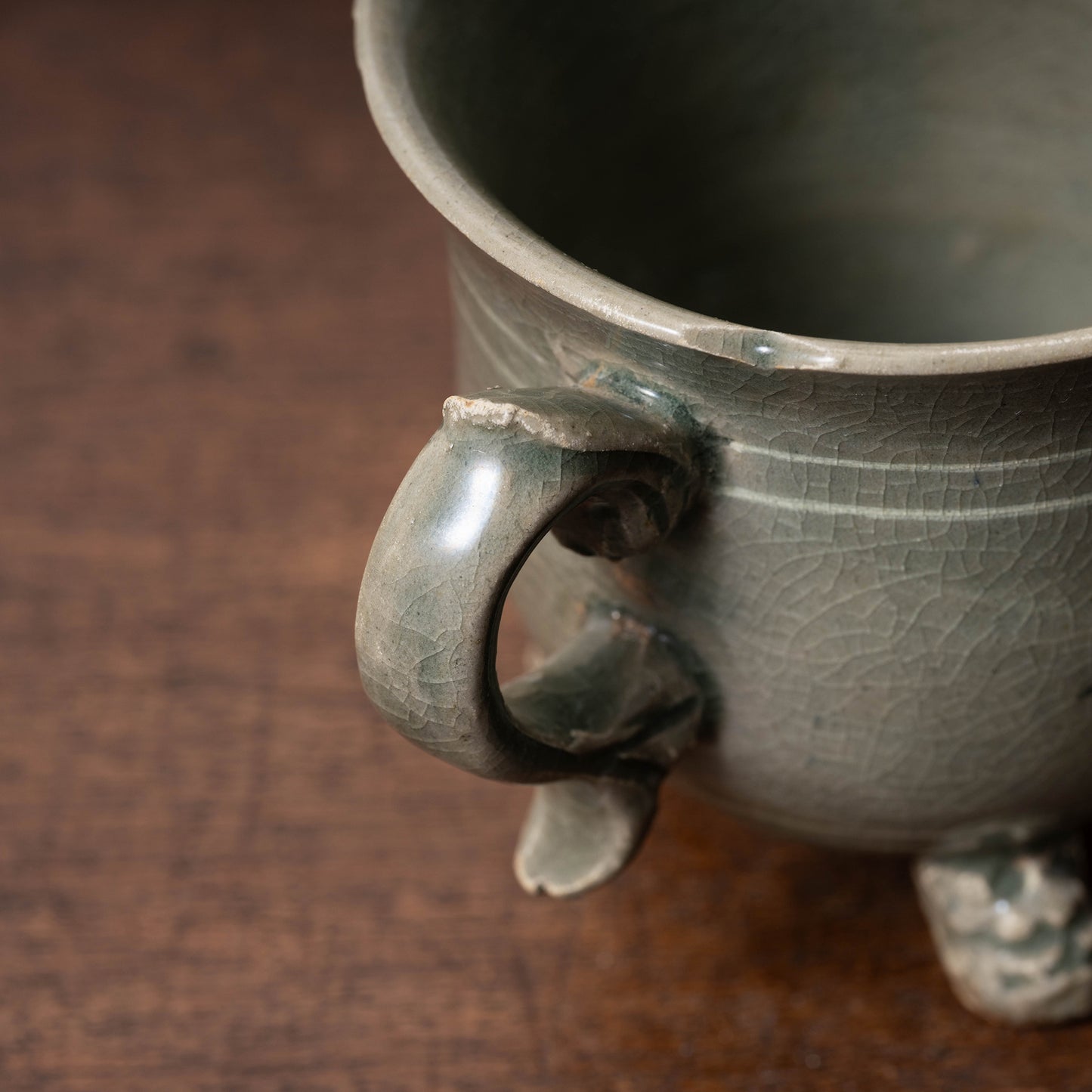 高麗 青磁象嵌蓮花文単耳碗