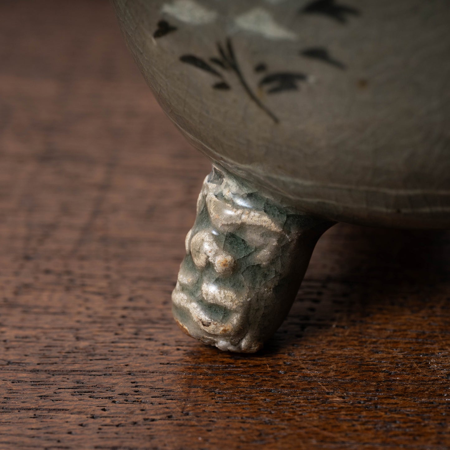 高麗 青磁象嵌蓮花文単耳碗