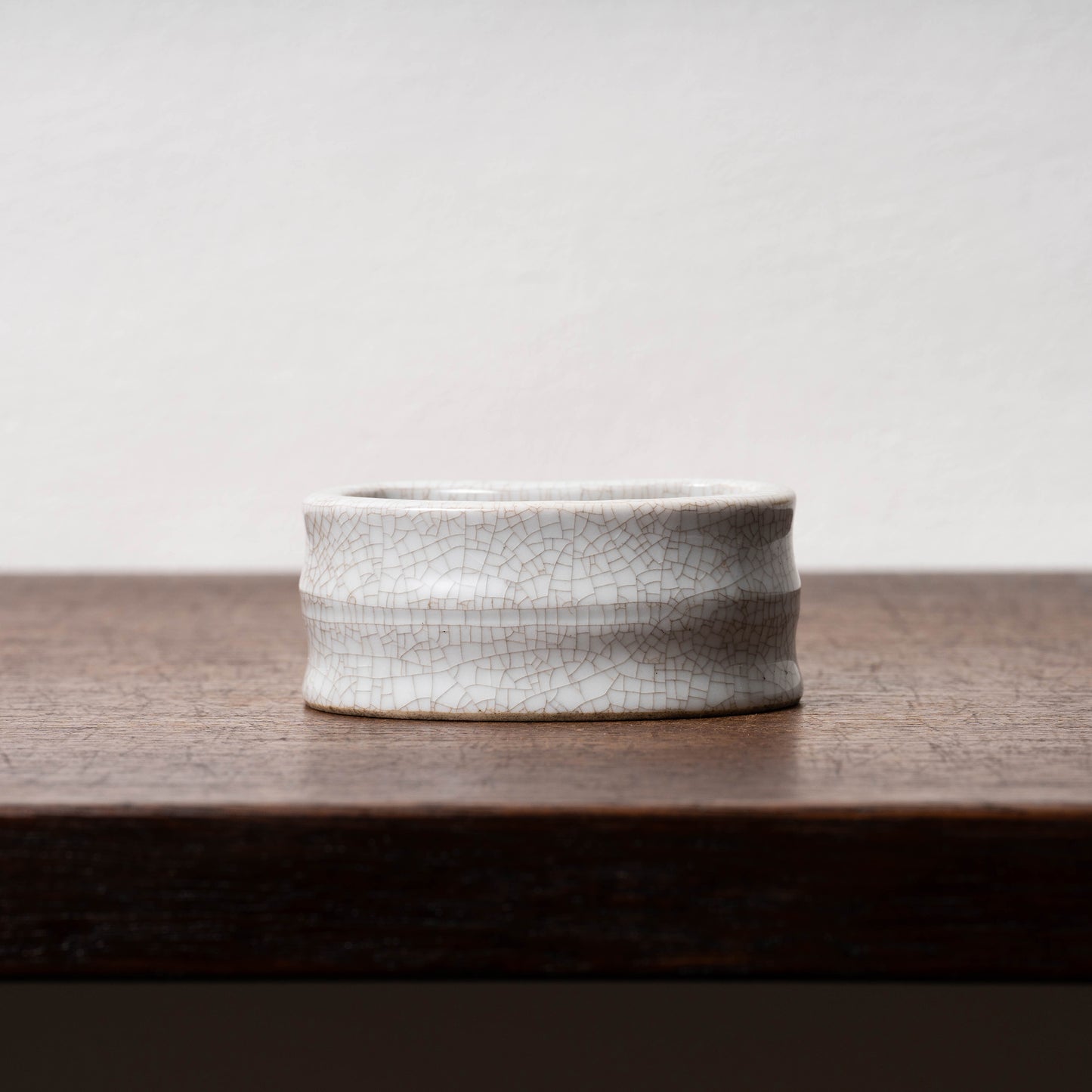 清代 哥釉弧形筆洗