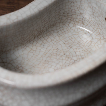 清代 哥釉弧形筆洗