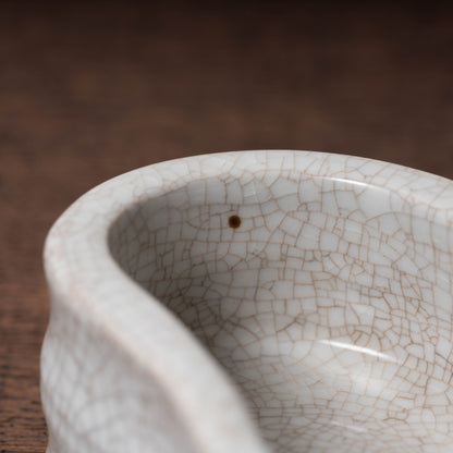 清代 哥釉弧形筆洗