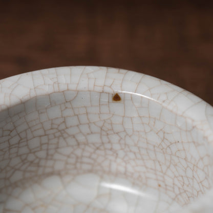 清代 哥釉弧形筆洗