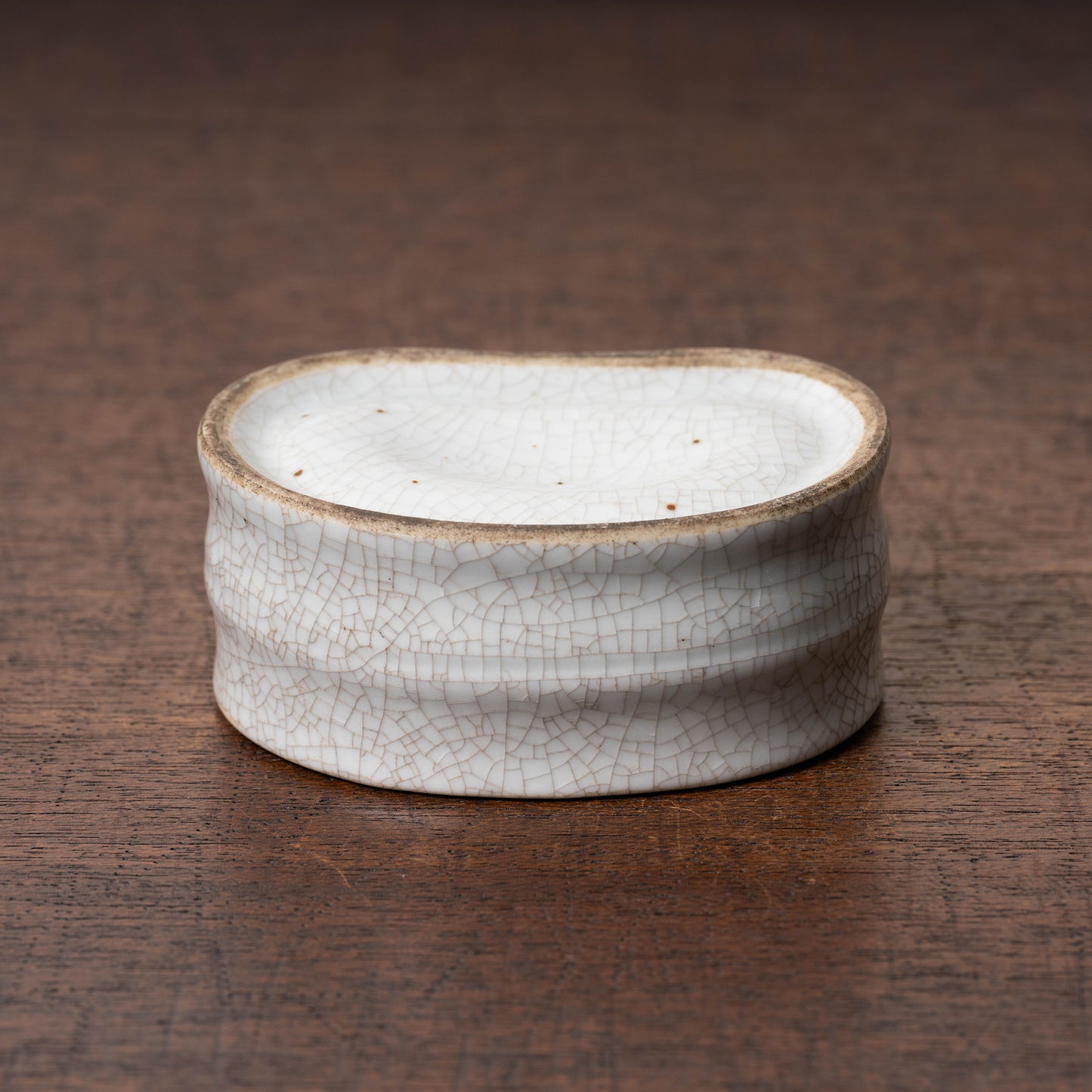 清代 哥釉弧形筆洗