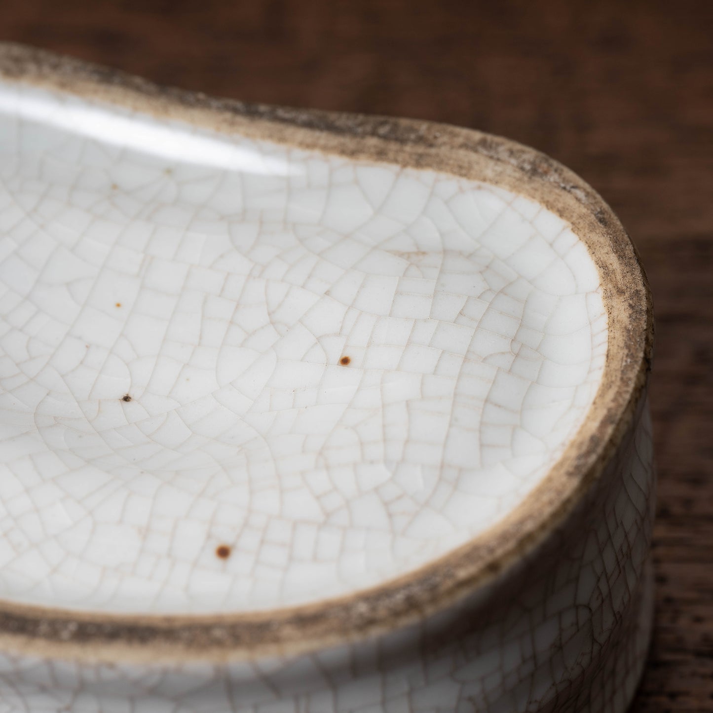 清代 哥釉弧形筆洗