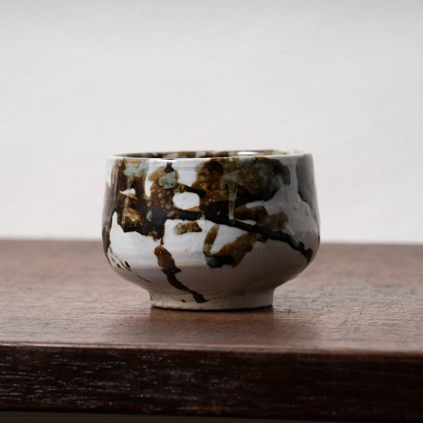 李朝 分院手鉄斑半筒形碗