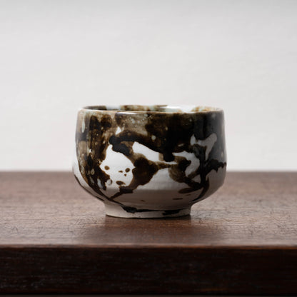 李朝 分院手鉄斑半筒形碗