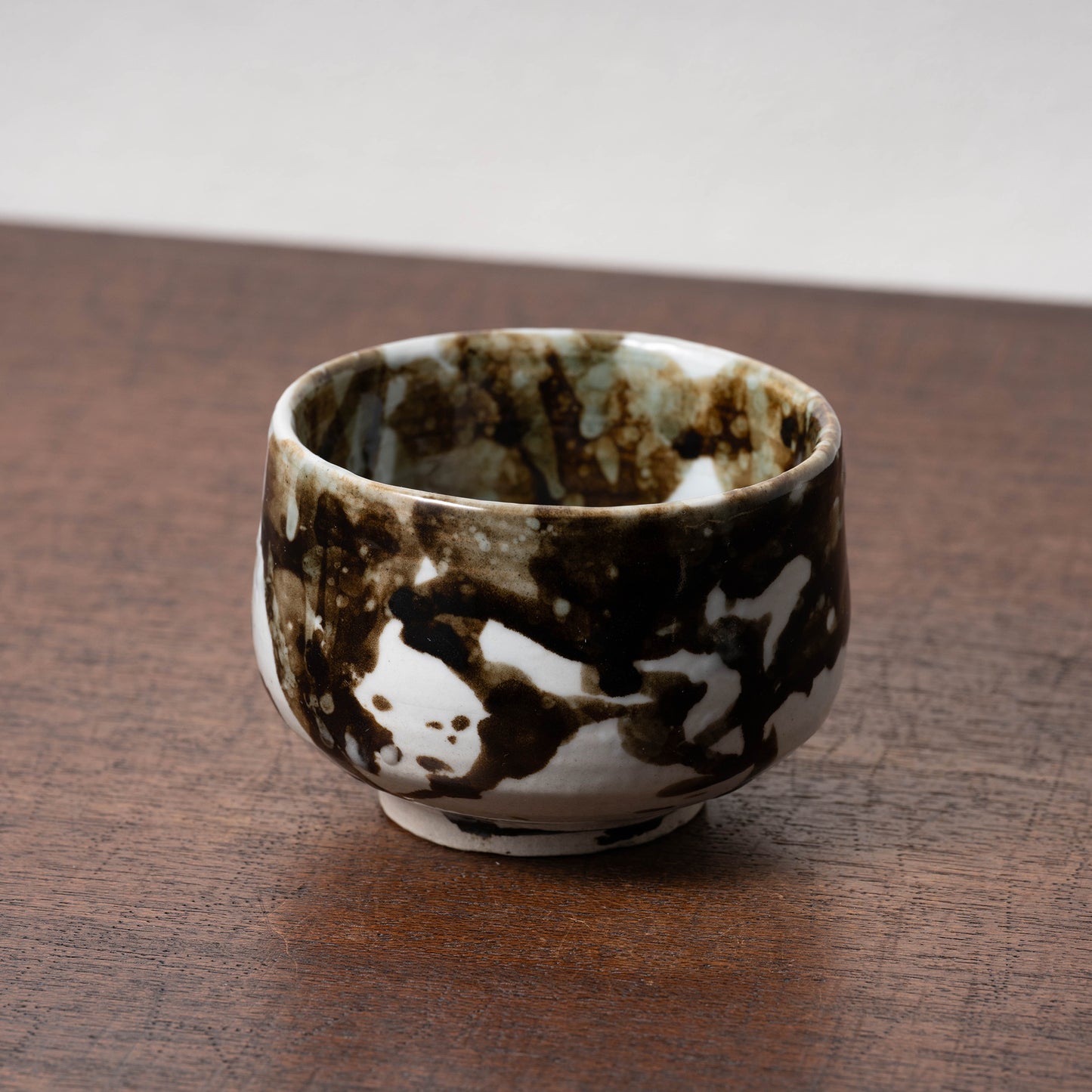 李朝 分院手鉄斑半筒形碗