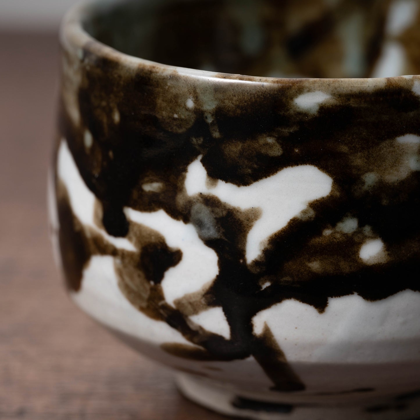 李朝 分院手鉄斑半筒形碗