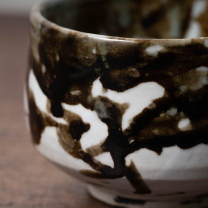 李朝 分院手鉄斑半筒形碗