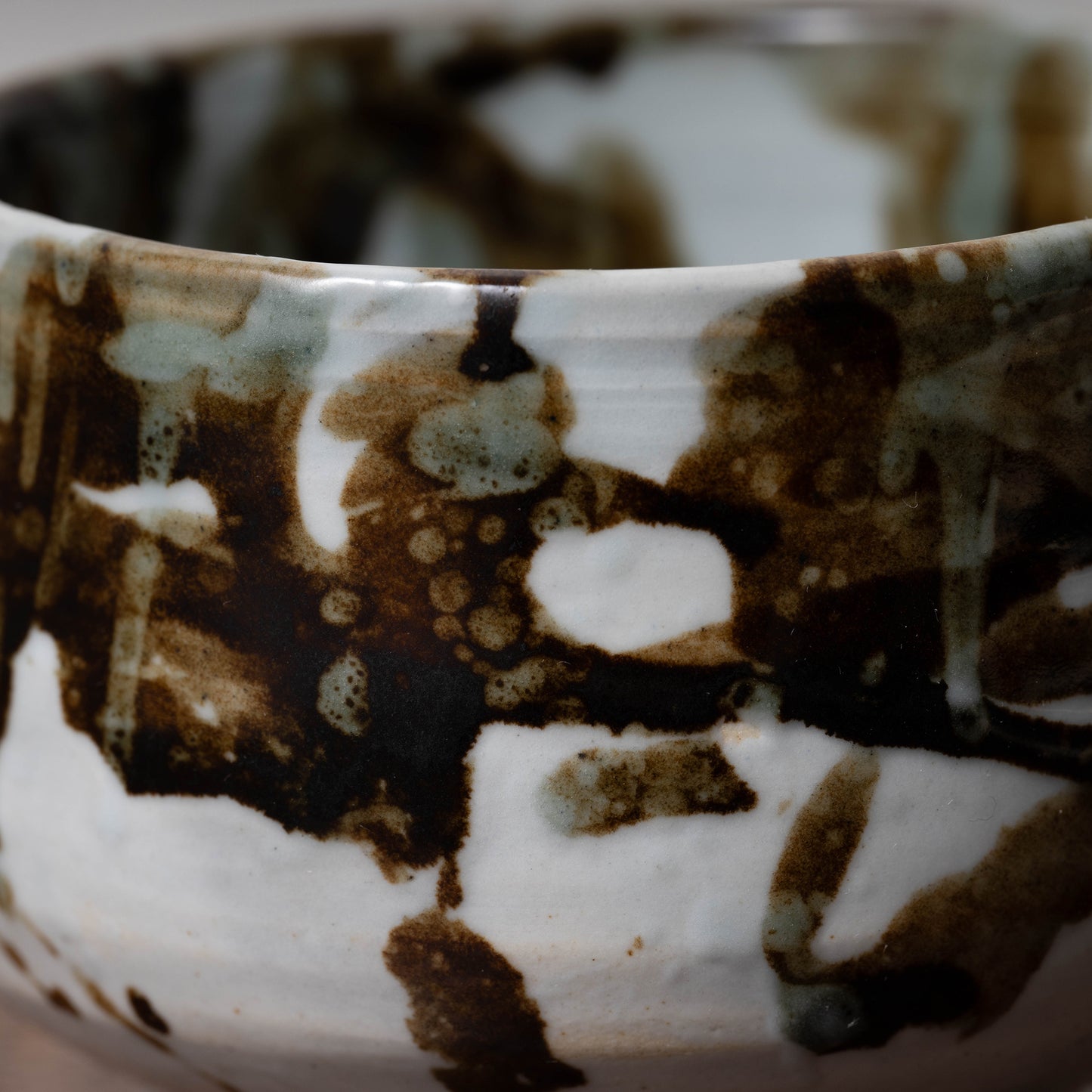 李朝 分院手鉄斑半筒形碗