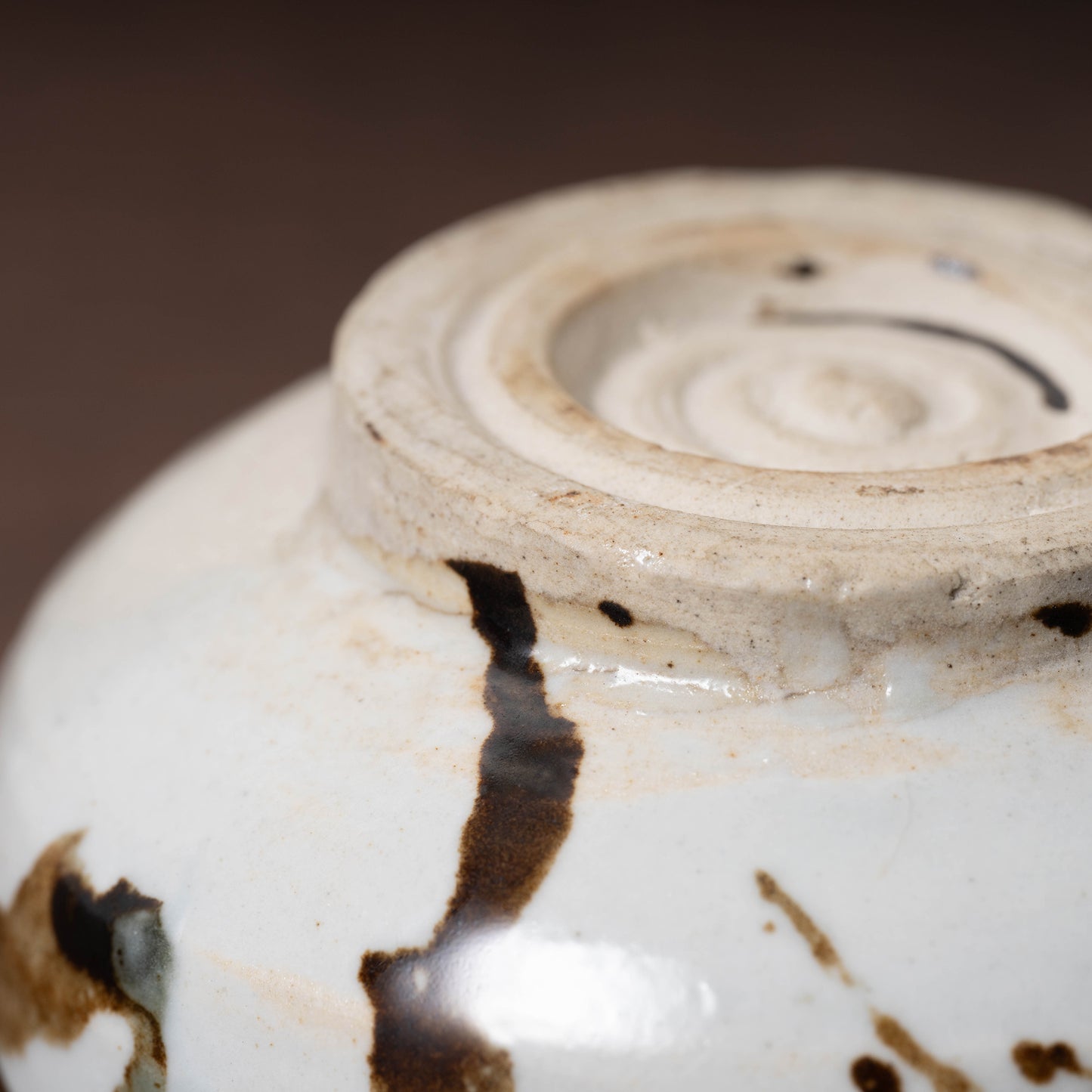 李朝 分院手鉄斑半筒形碗