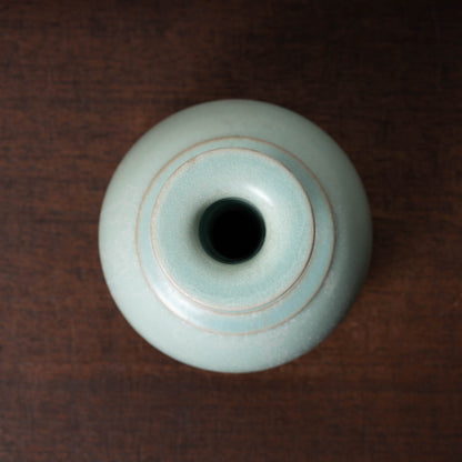 北宋 汝窯青磁盤口弦文長頸瓶