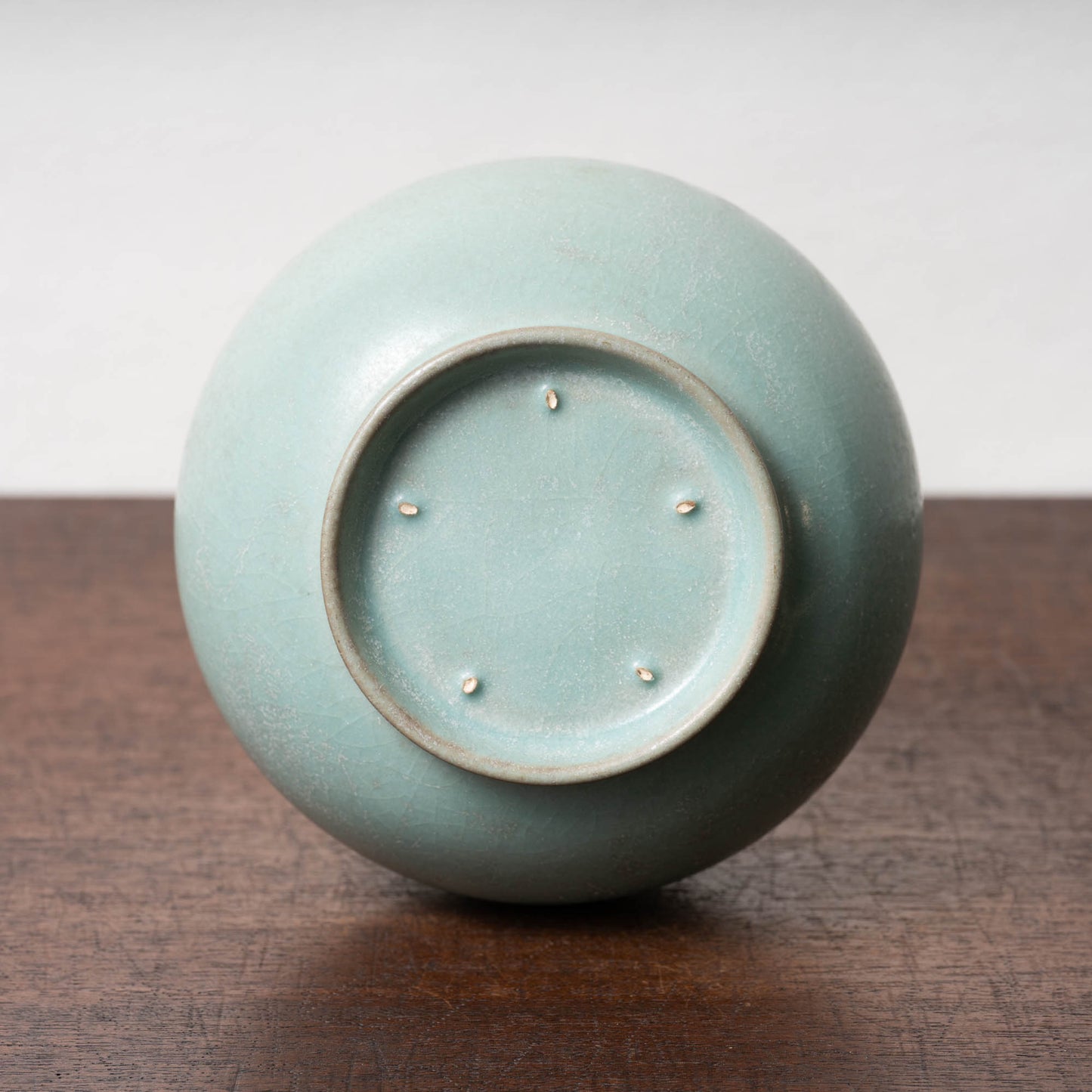 北宋 汝窯青磁盤口弦文長頸瓶