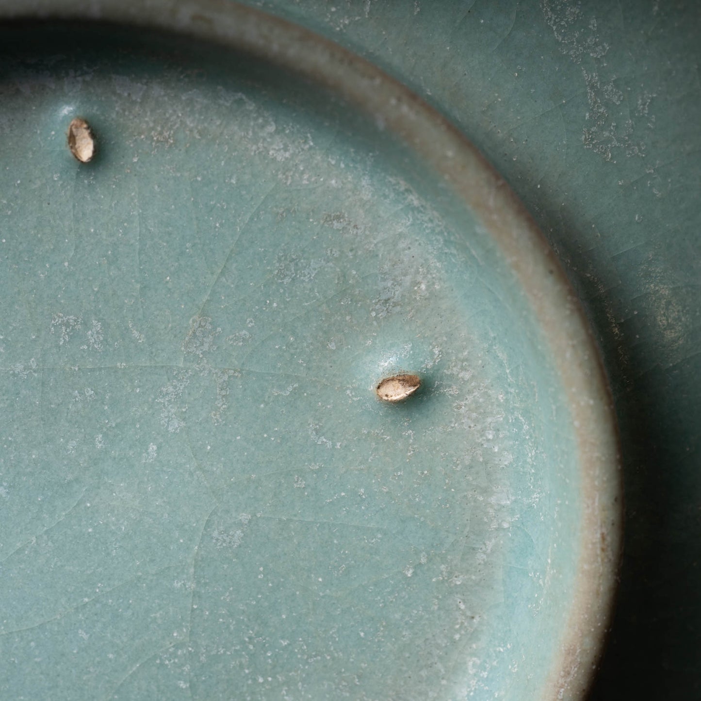 北宋 汝窯青磁盤口弦文長頸瓶