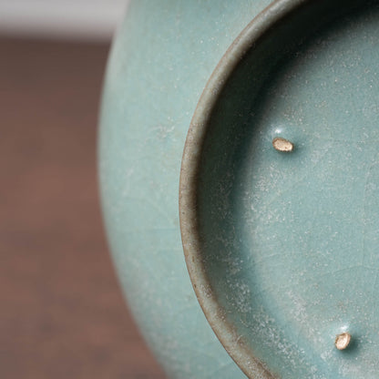 北宋 汝窯青磁盤口弦文長頸瓶