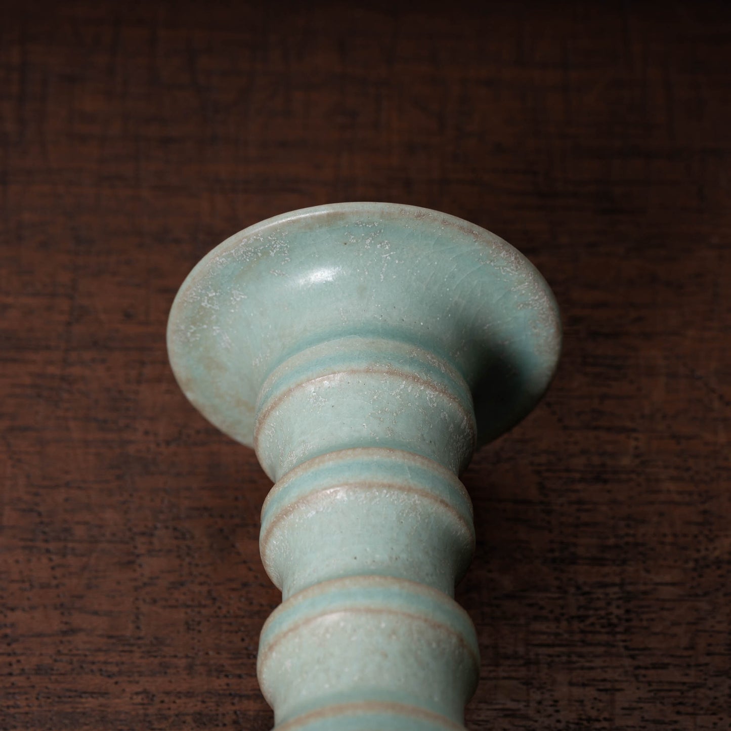 北宋 汝窯青磁盤口弦文長頸瓶