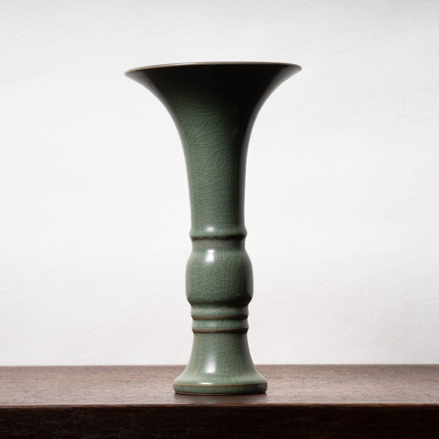 南宋官窯 青磁觚式瓶