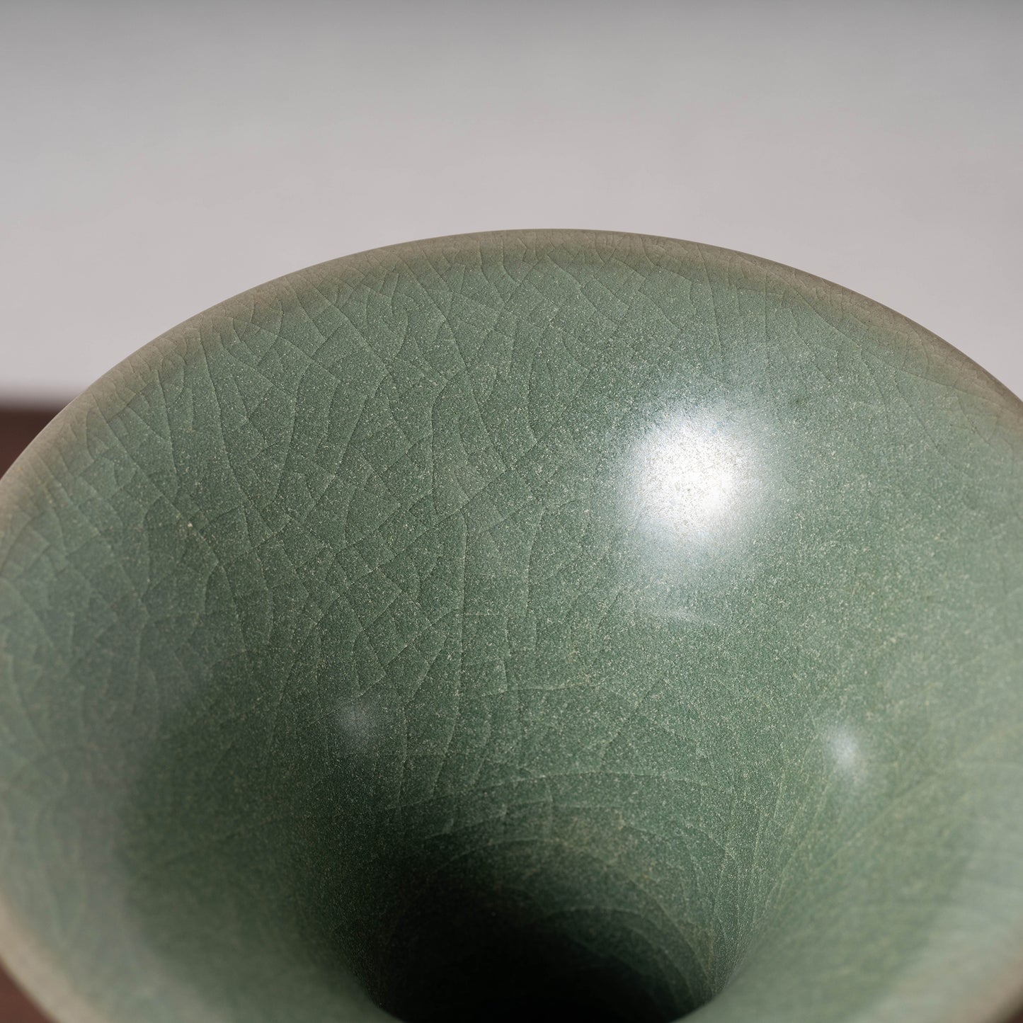 南宋官窯 青磁觚式瓶