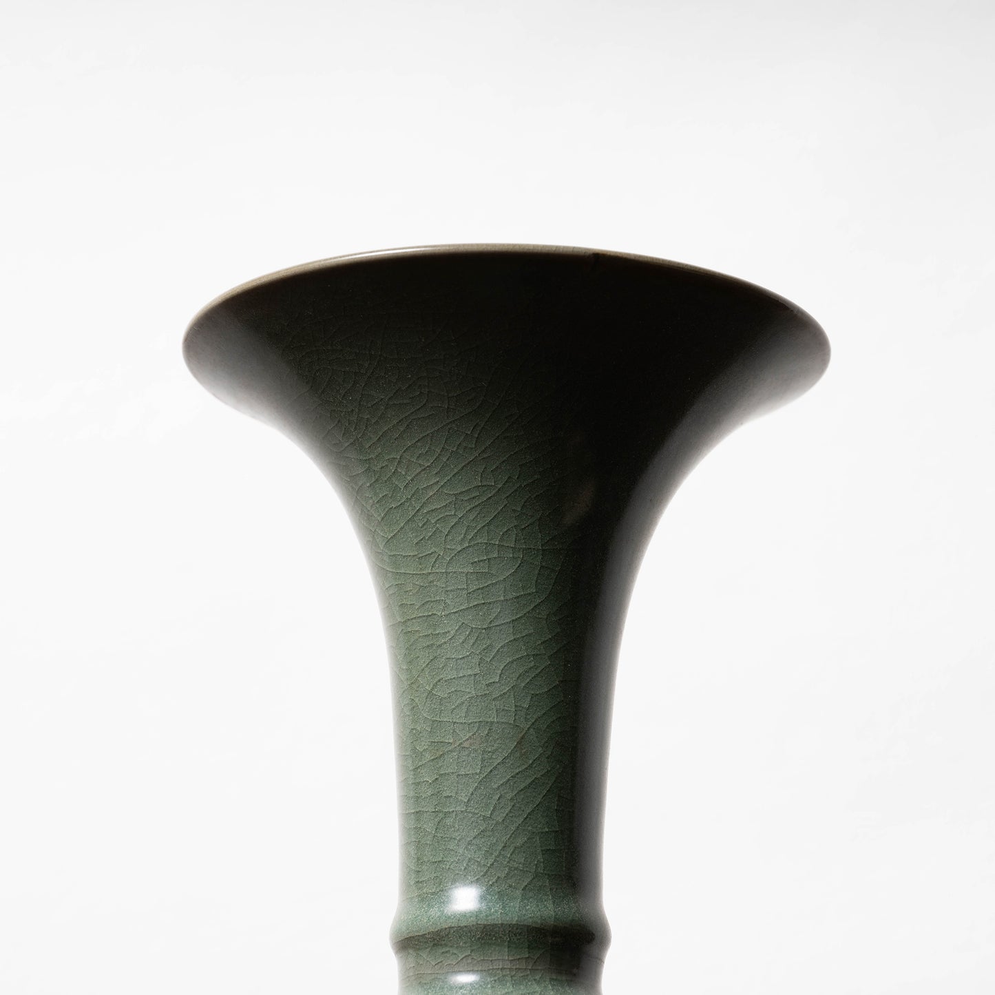 南宋官窯 青磁觚式瓶