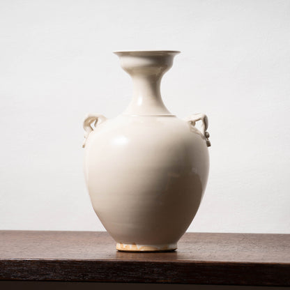 唐代 邢州窯 白磁盤口双耳瓶「大盈」銘