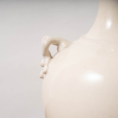 唐代 邢州窯 白磁盤口双耳瓶「大盈」銘