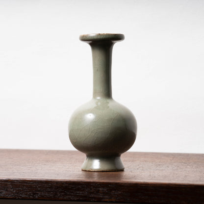 北宋 越州窯青磁盤口長頸瓶