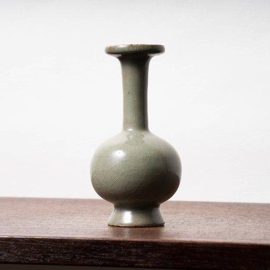 北宋 越州窯青磁盤口長頸瓶