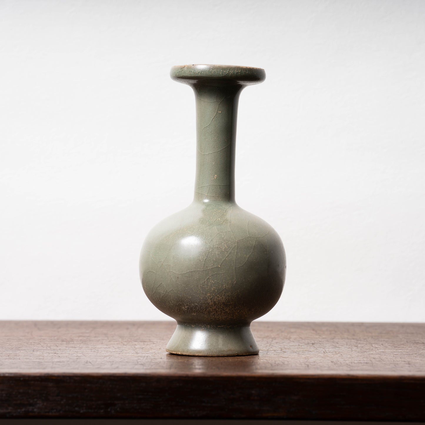 北宋 越州窯青磁盤口長頸瓶